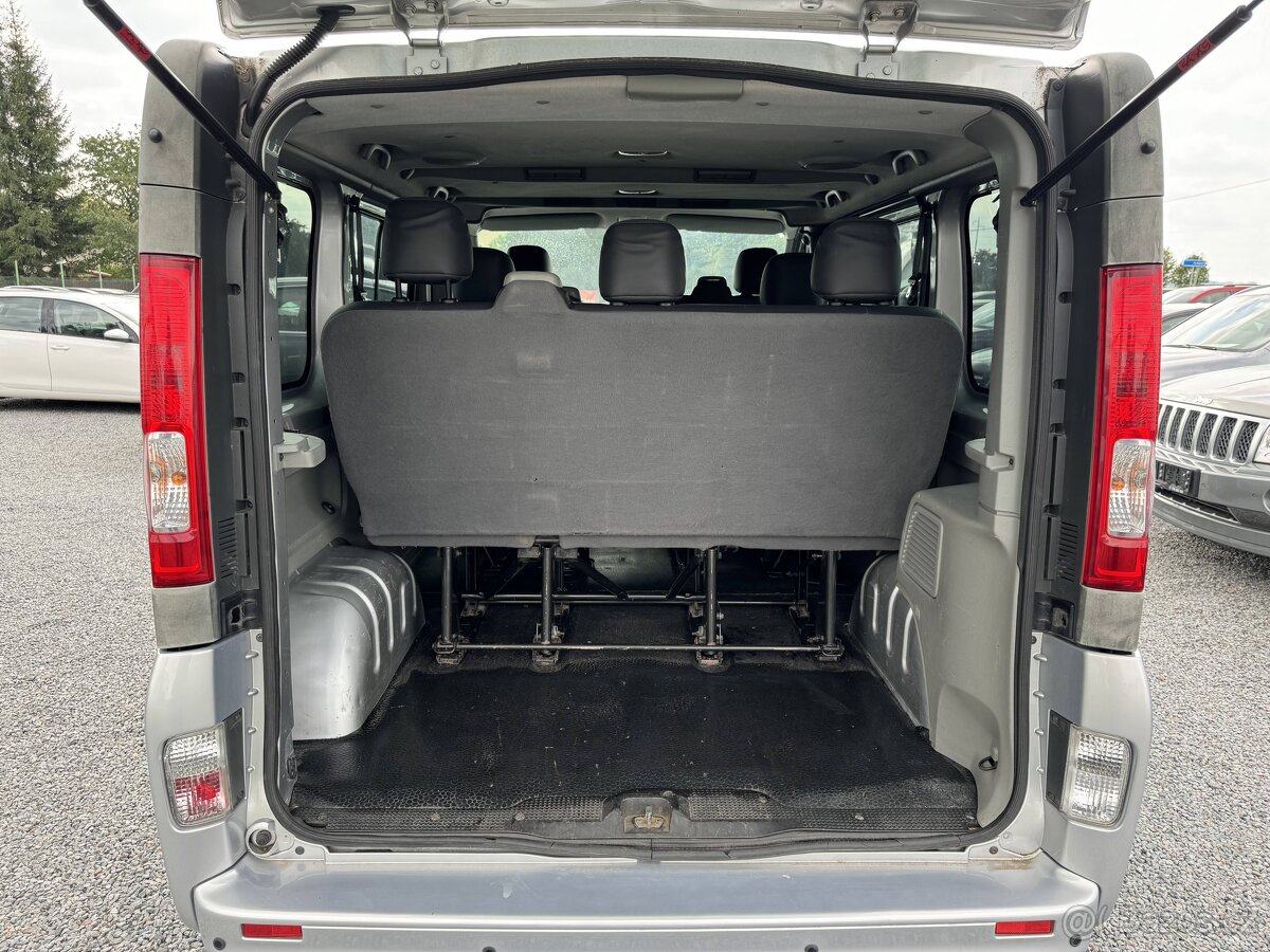 Renault Trafic 2.0 Dci 84 kw 9 míst - 11