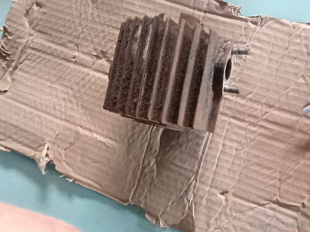 Válce Jawa 555 pařez - 11