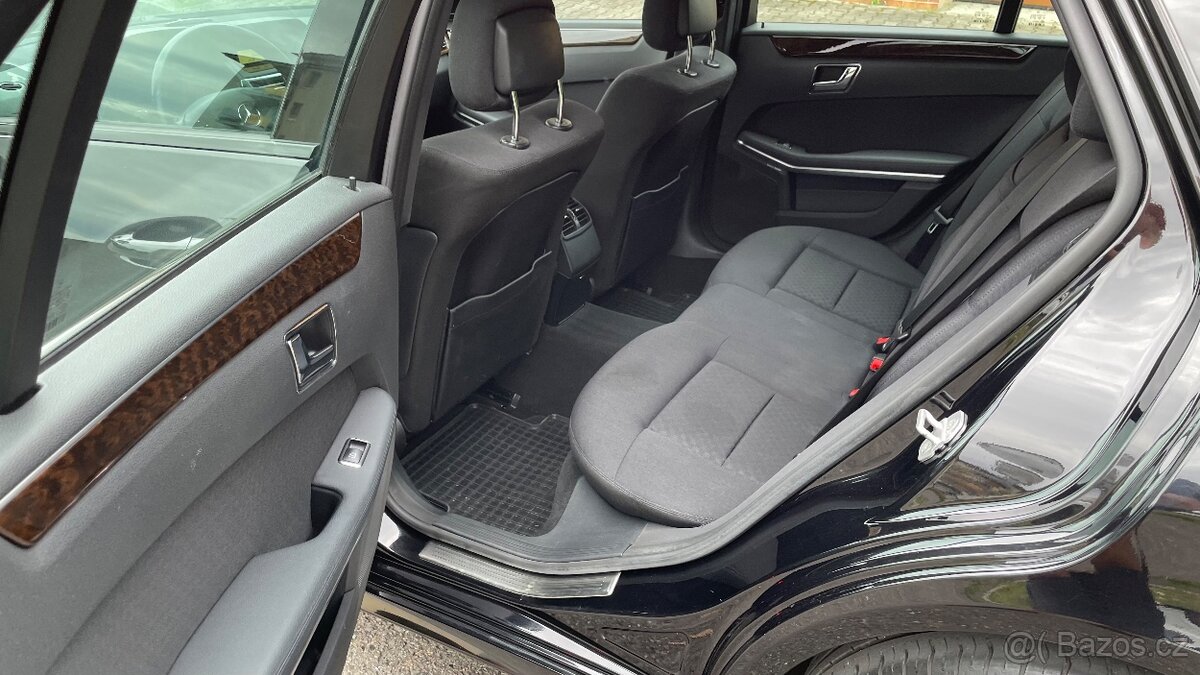 MERCEDES-BENZ E200CDI AUTOMAT HARMAN/KARDON - 11