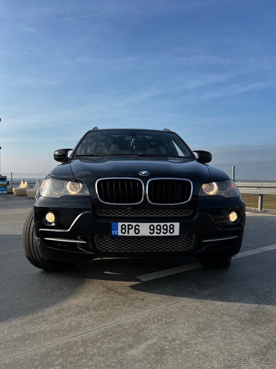 BMW X5 E70 4.8i | 2007 | MAX | 7 míst - 11