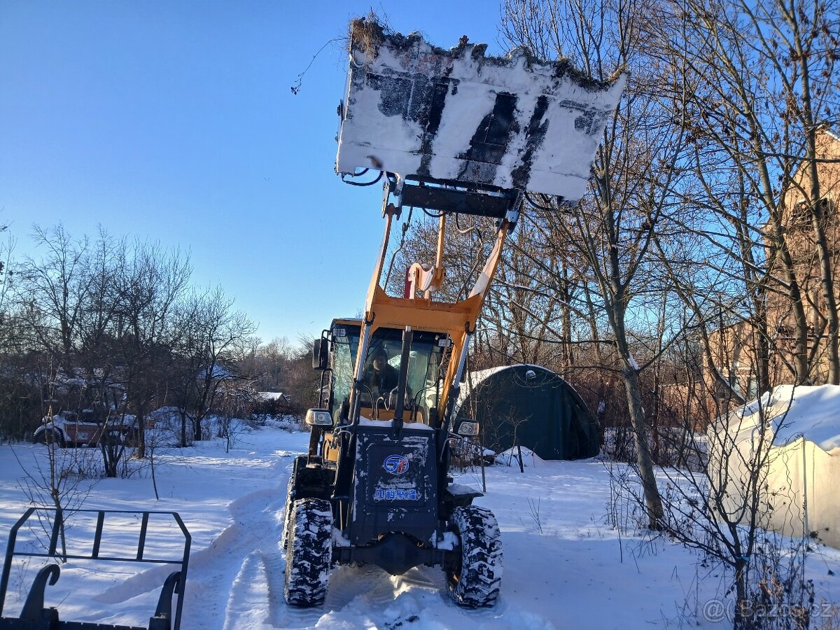 Traktorobagr Digger wz22-15. Nakladac - 11