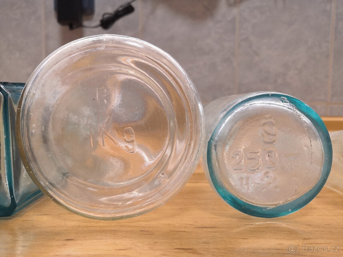 Starožitné lahve, lahvičky, flašky - 11