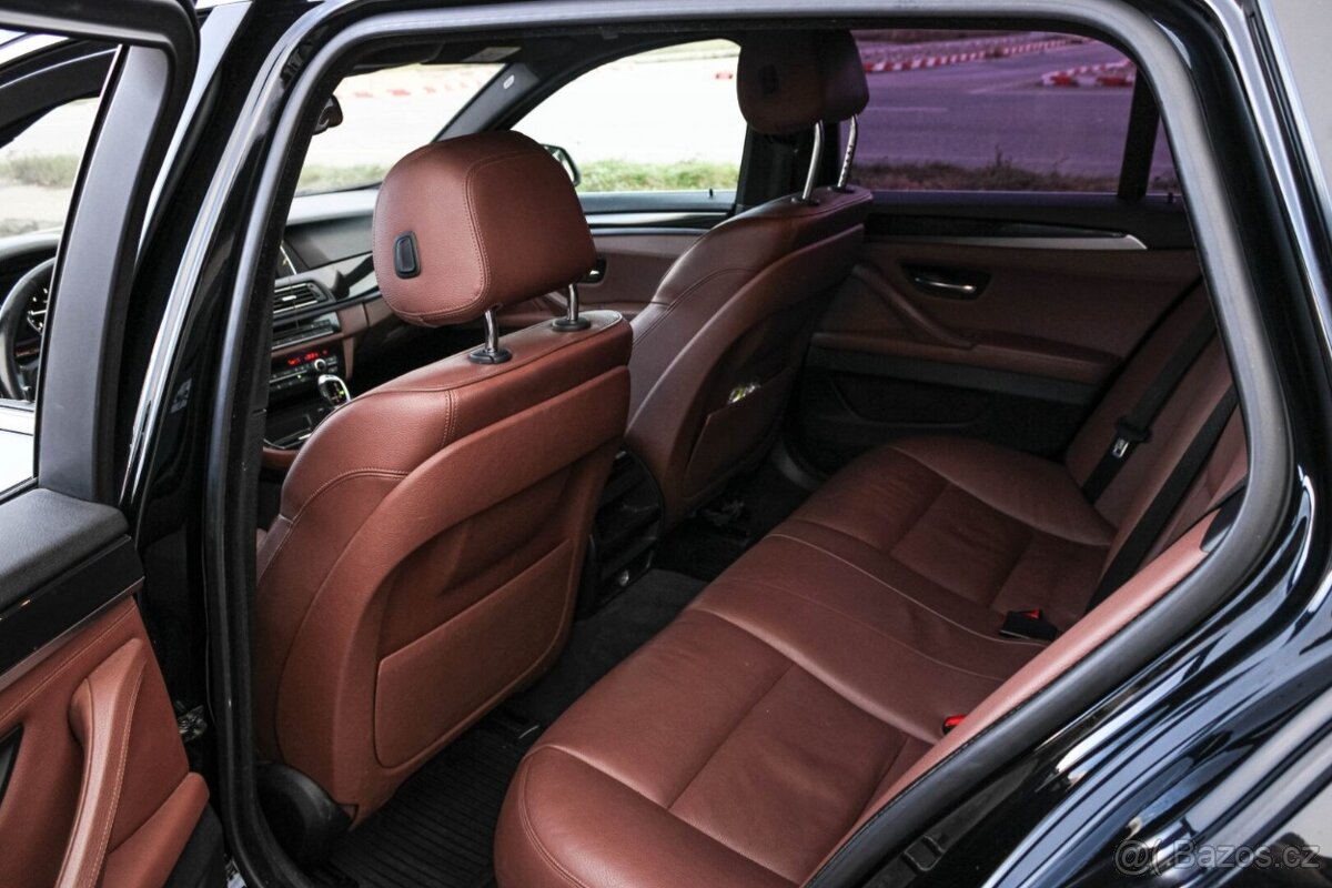 BMW Rad 5 Touring 520d xDrive - 11