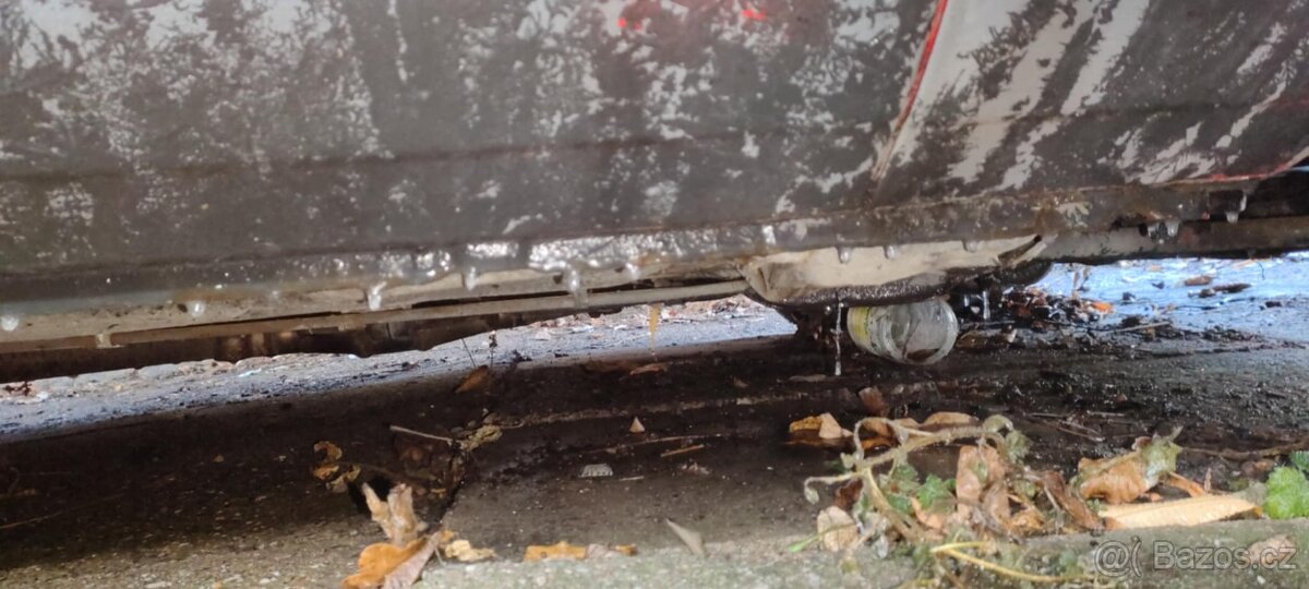 Prodám Ford Sierra 1.6 CVH 59kW - 11