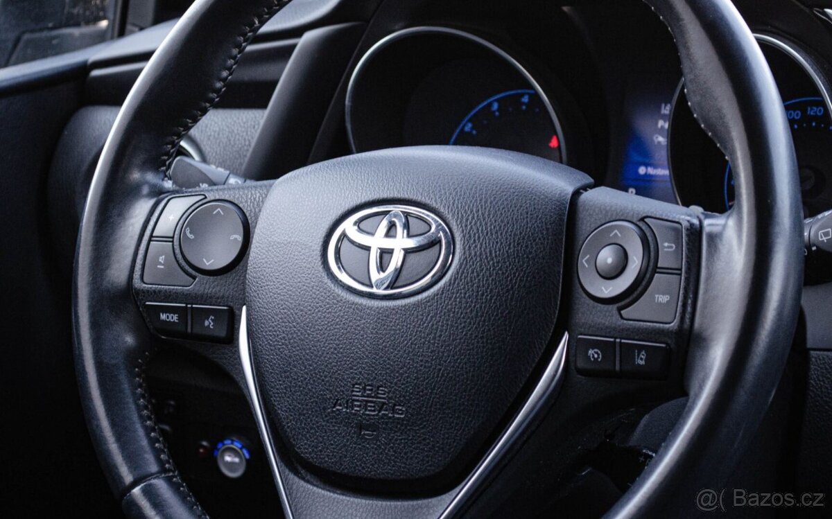 Toyota Auris 1.6i Automat LPG - 11