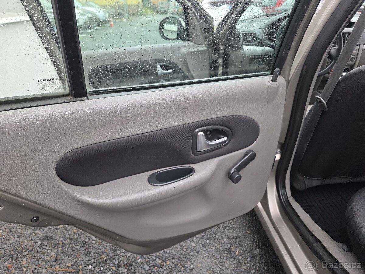Renault Thalia
1.2 TZ Klimatizace - 11