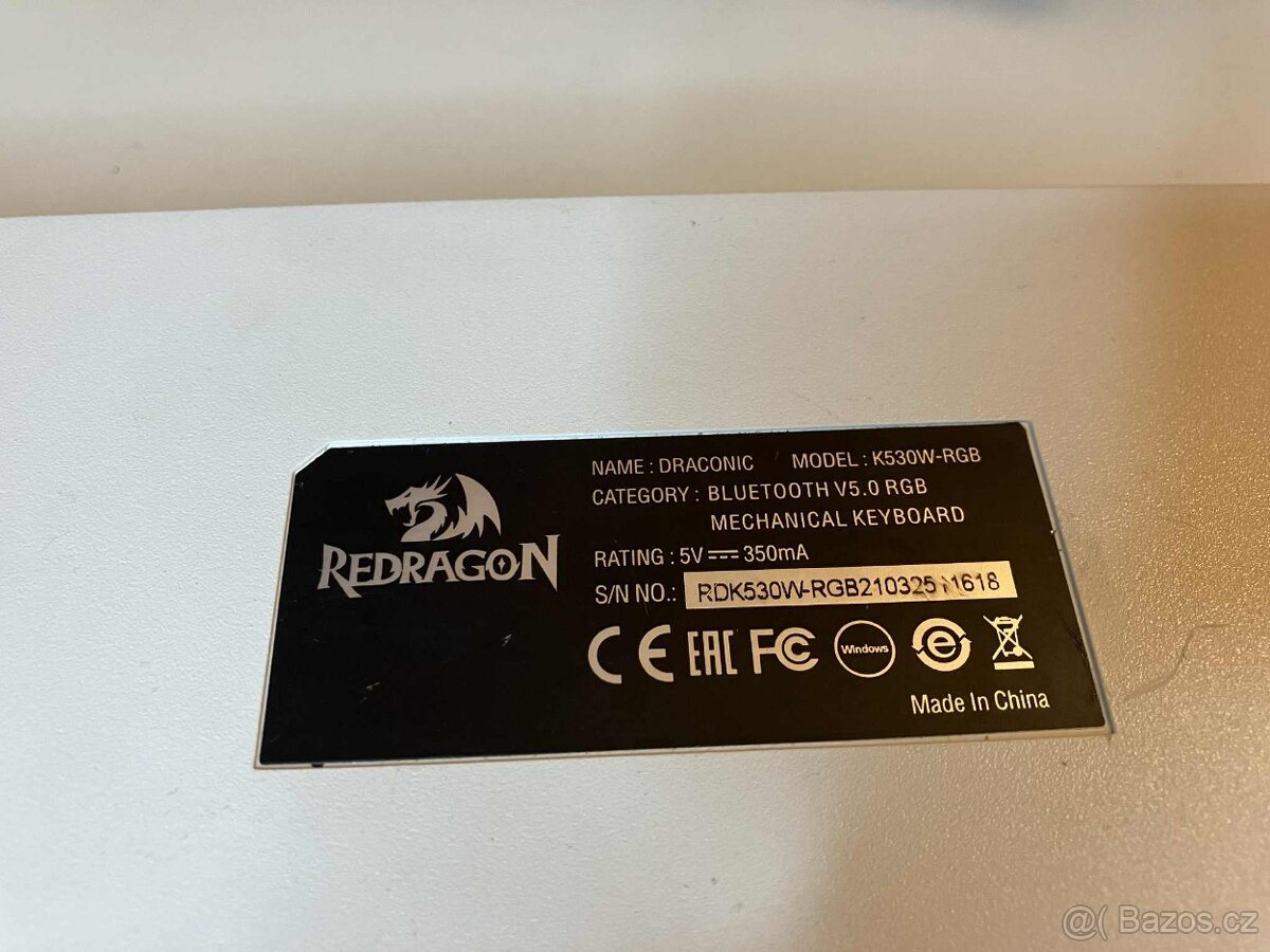 Bezdrátová herní klávesnice Redragon K530W RGB a myš - 11
