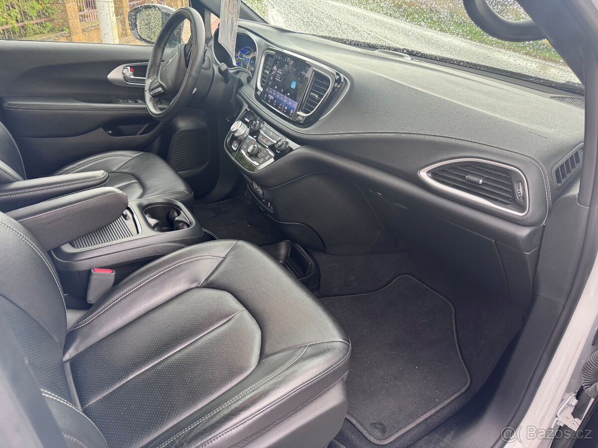 Chrysler Pacifica 3,6 Hybrid RU Radar S type 2022 - 11