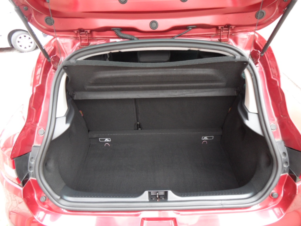 Renault Clio 1.0,66kw,naj.39tis.km,1.maj.zak. v ČR - 11