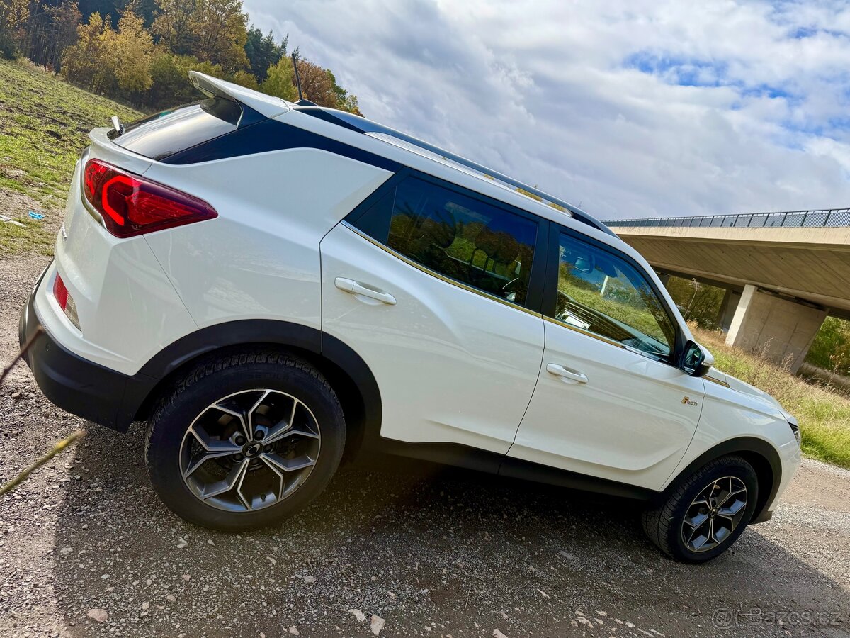 SsangYong Korando 1.5TGDI benzin automat - 11