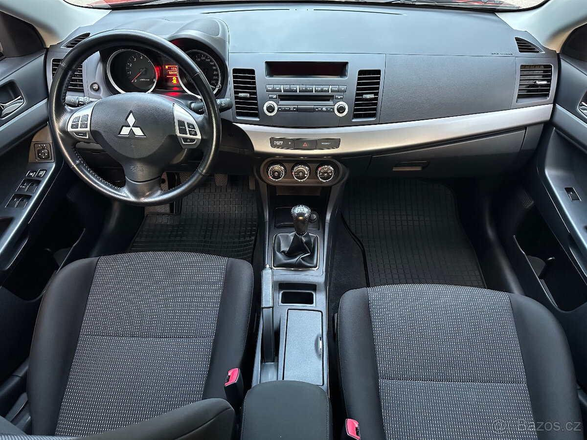 Mitsubishi Lancer 1.8 64900 km - 11