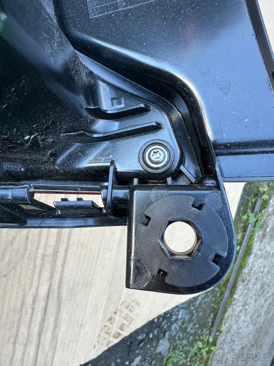 Volvo xc90 zadní světlo - 11