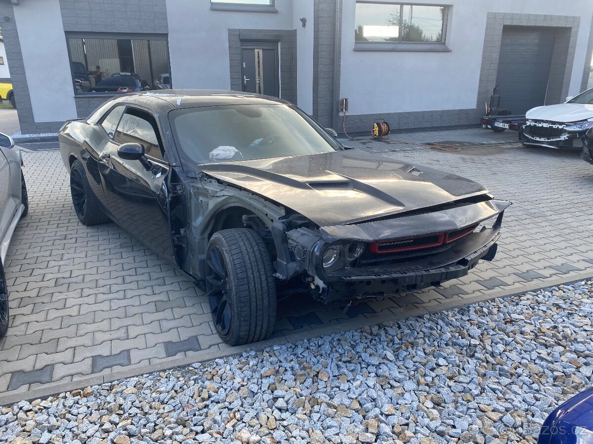 Dodge Challenger 5.7 HEMI 2017 - 11