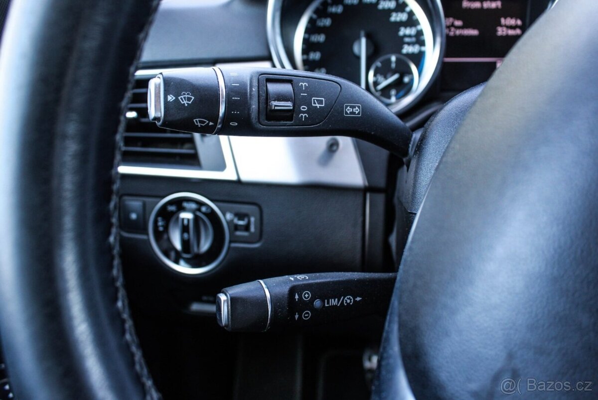 Mercedes-Benz ML - 11