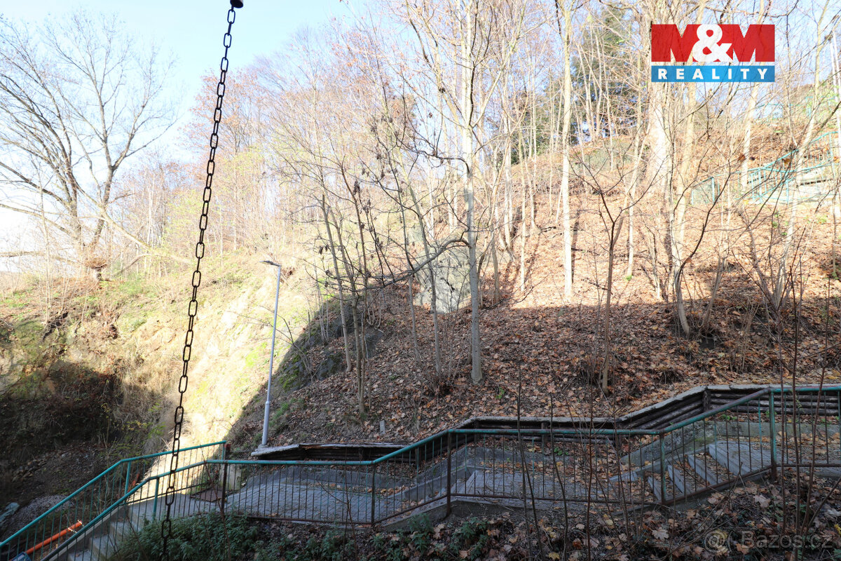 Prodej bytu 2+1, 45 m², Loket, ul. Nádražní - 11