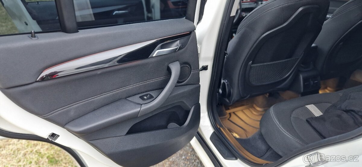BMW X1 xDrive18d, 2,0 F48, Automat, rv 2017, CZ původ - 11