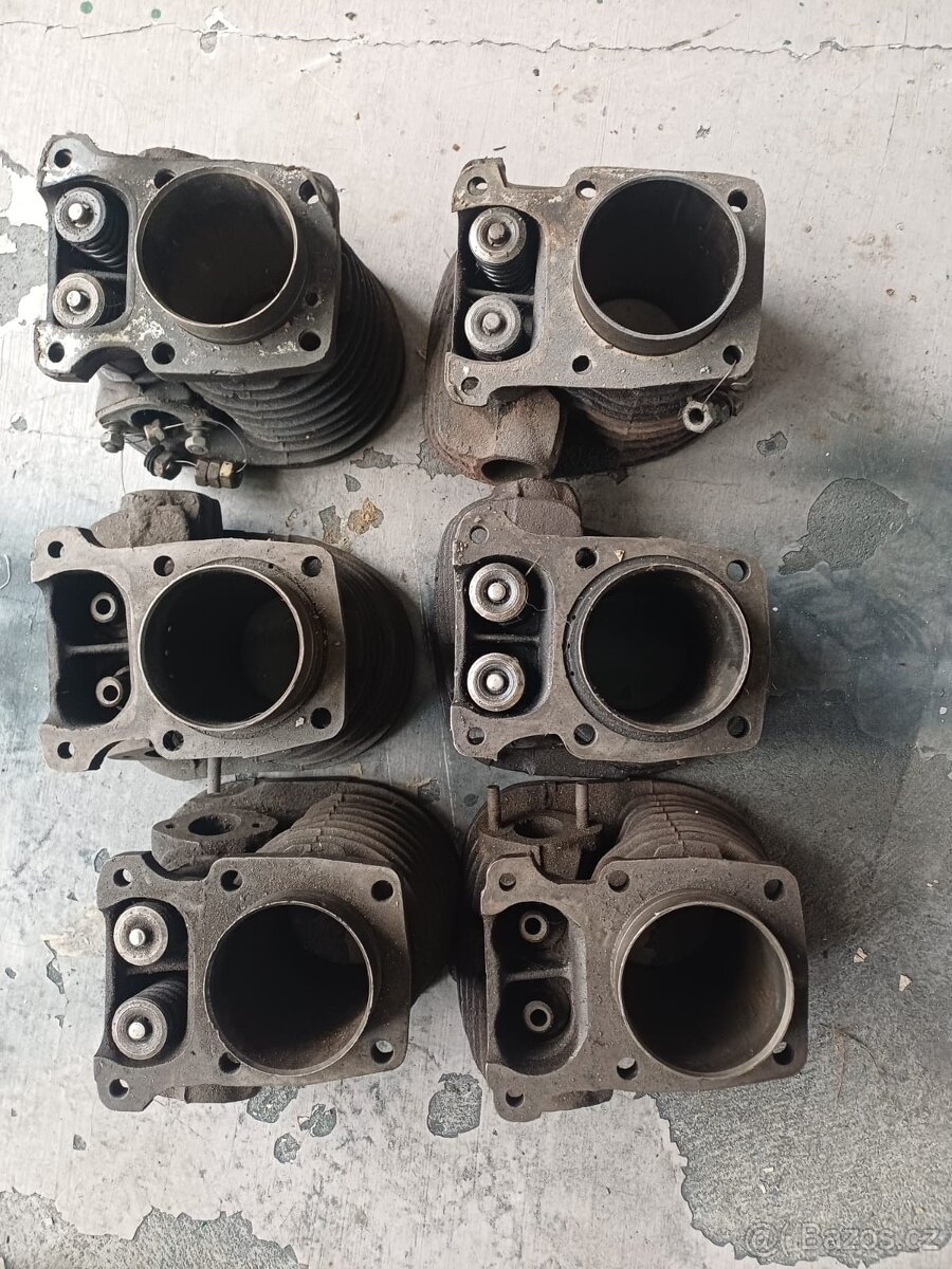 Prodám na motocykl M 72 různé náhradní d - 11