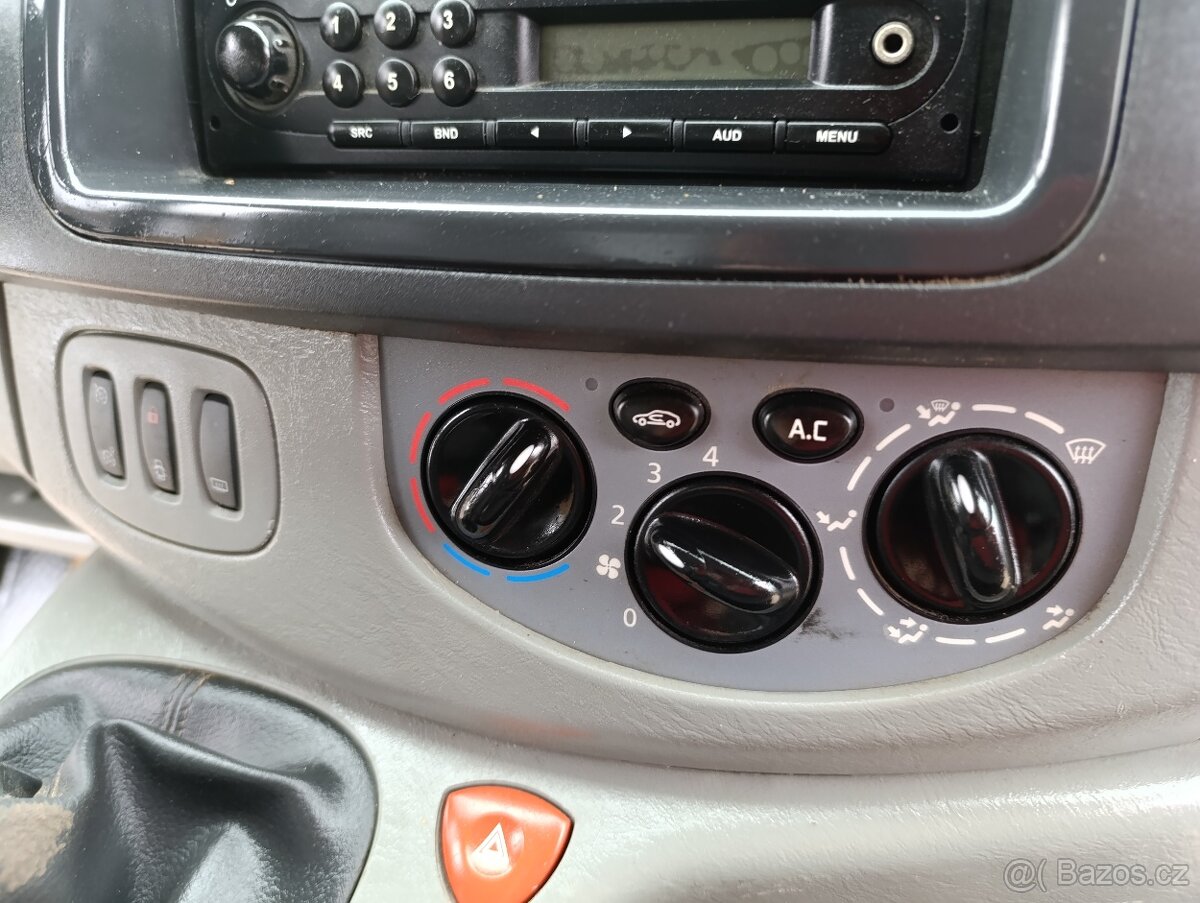 Opel Vivaro Trafic 2.0DCi klima tažné DPH tempomat - 11