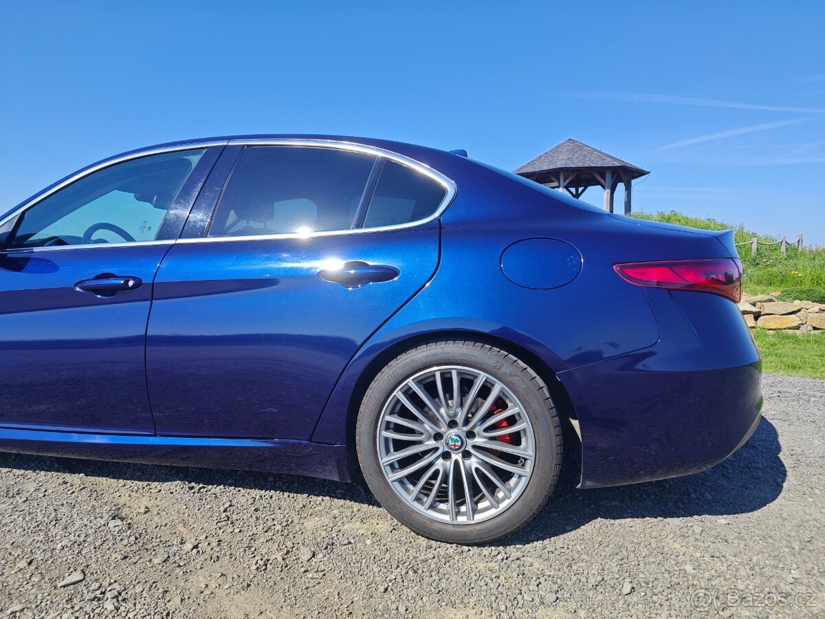 Alfa Romeo Giulia 2.2JTD-dohoda - 11