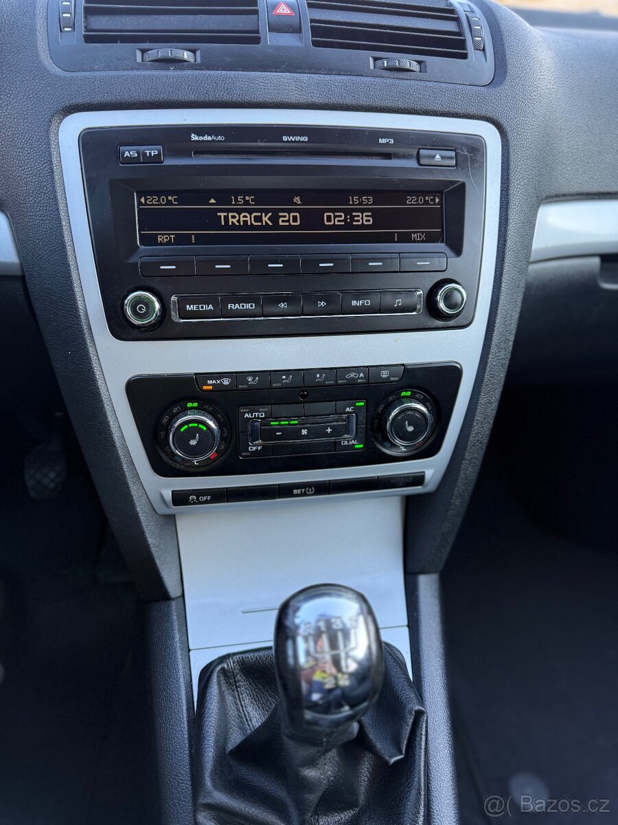 Škoda Octavia Combi 2 1.6 mpi facelift - 11