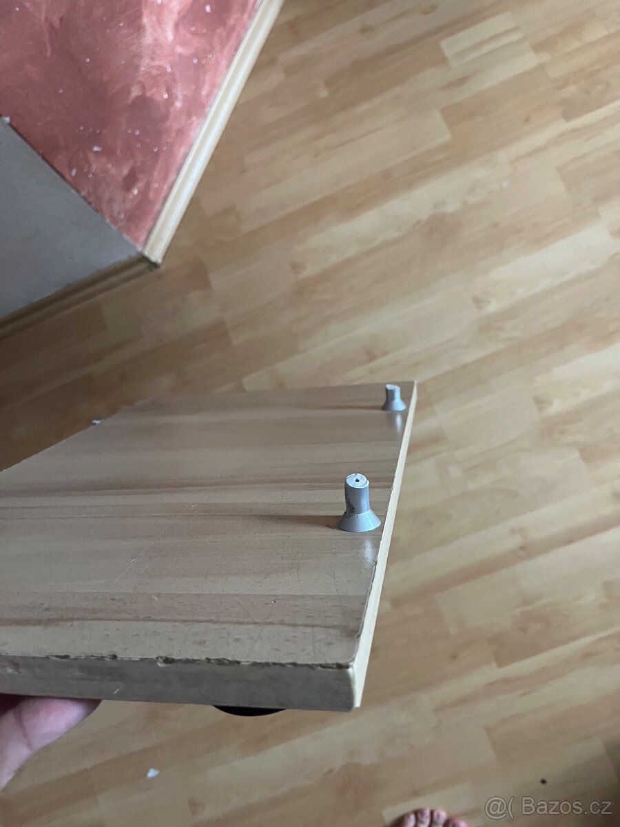 Pracovní stůl - 11