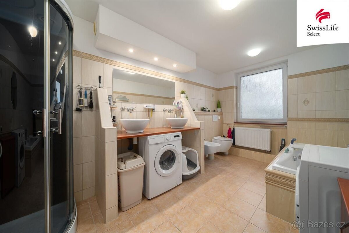 Prodej rodinného domu 200 m2, Jasenná - 11