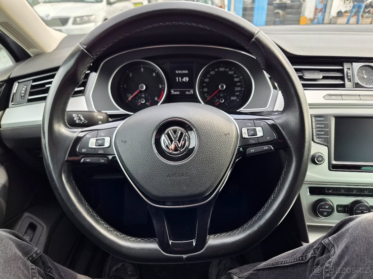 VW PASSAT VARIANT 2.0 TDI 110KW 2015 - 11