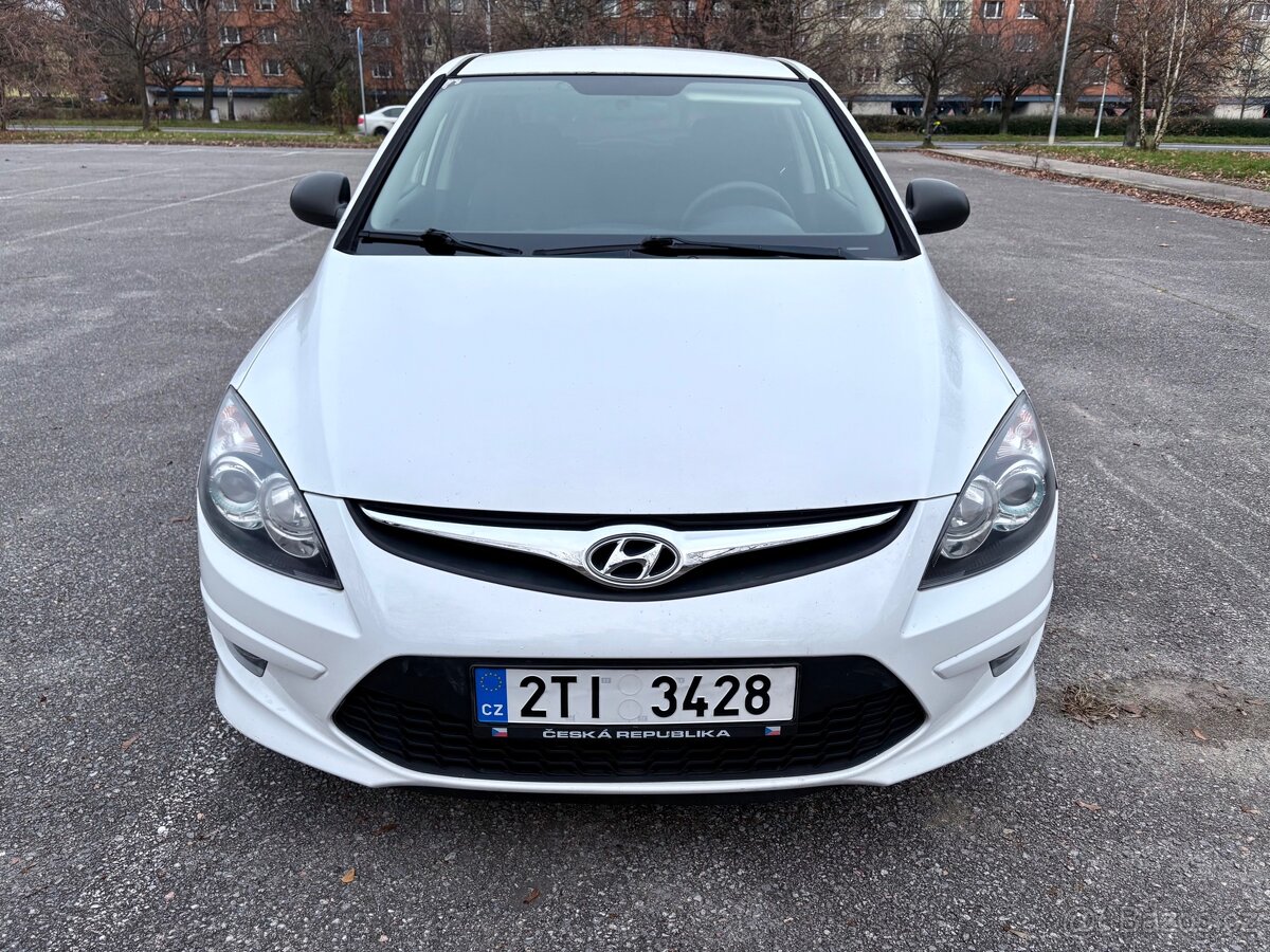 Hyundai i 30 r. 2011 - 11