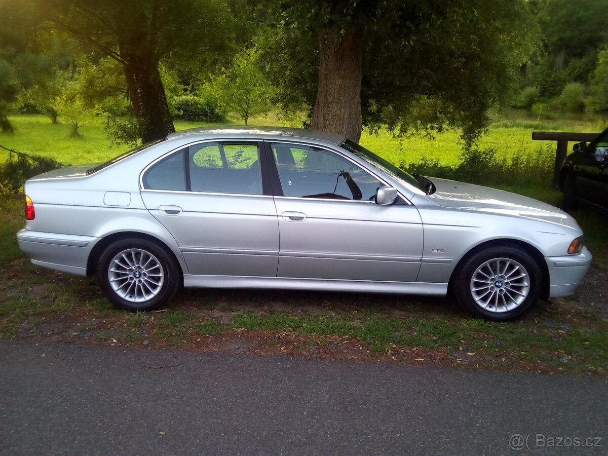 BMW E39 525i automat - 11