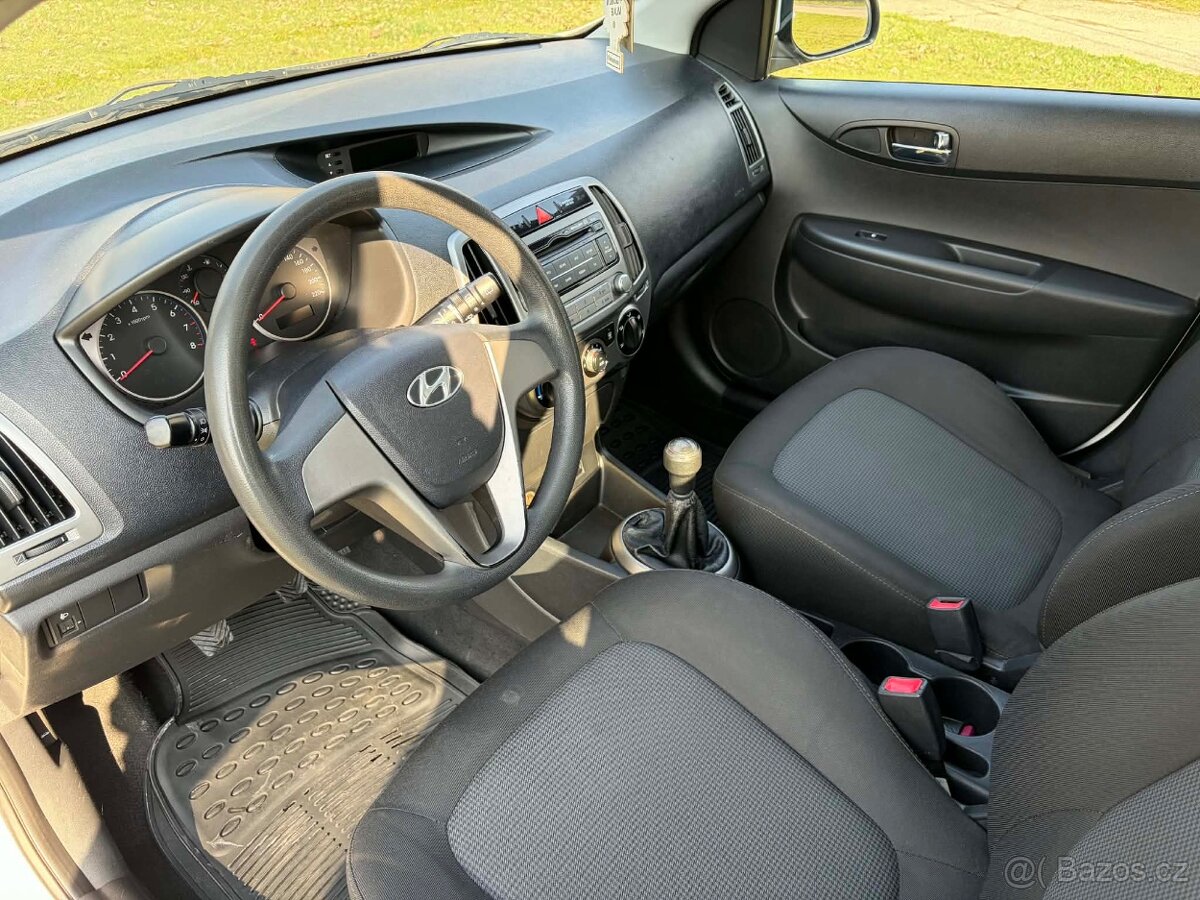 Hyundai i20 1.2i 16V Classic - 11