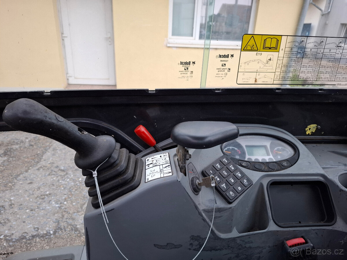 Bobcat E19, rok 2019 - 11