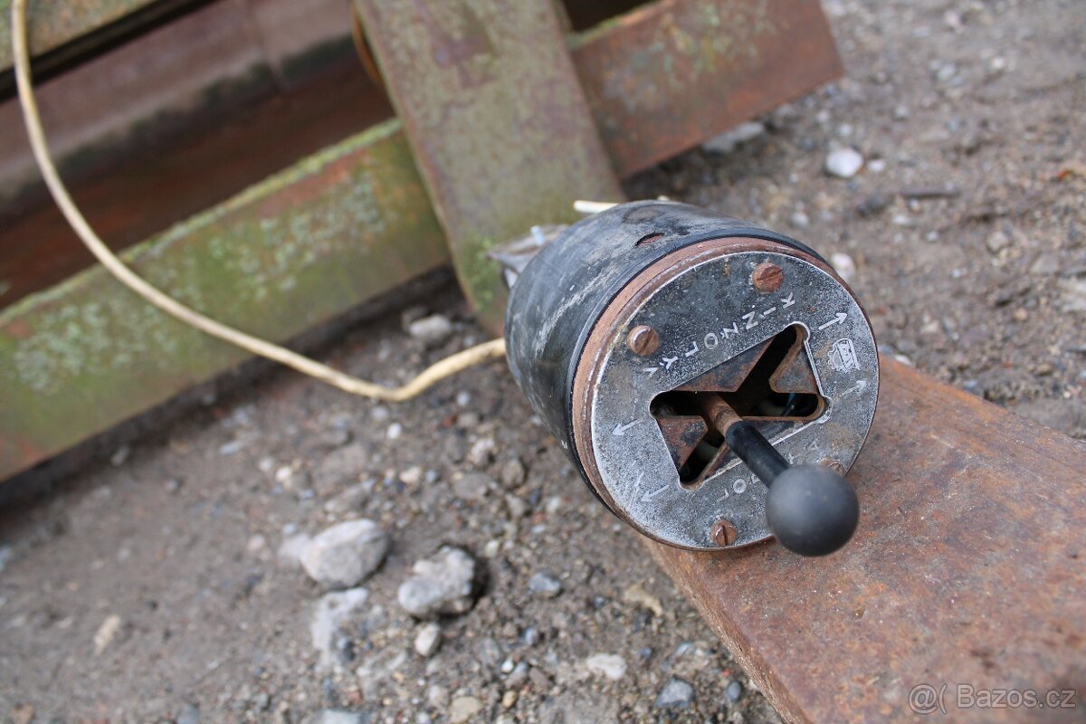 Zetor 7211 čelní nakladač ln 7211 lopata deska s vidlemi - 11