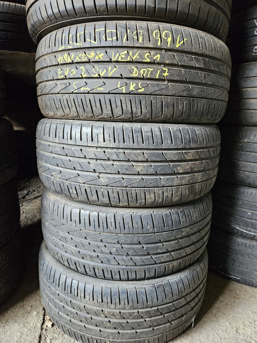 235/50R19 - 11