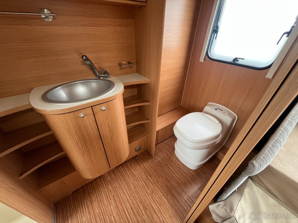 Adria Adora 613HT + předstan - 11