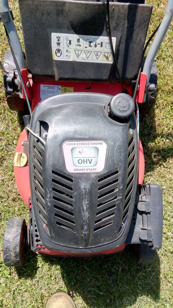 Motorová sekačka - 11