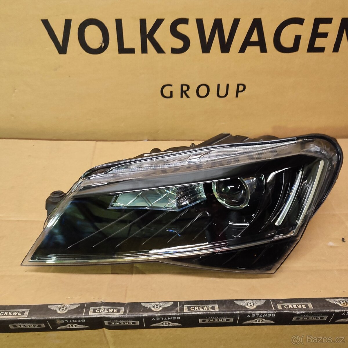 Škoda Superb 3 nárazník ,světlo, - 11