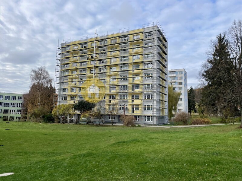 Pronájem bytu 2+1, 60 m2, balkon/sklep, ul. Zvolenská-Strako - 11