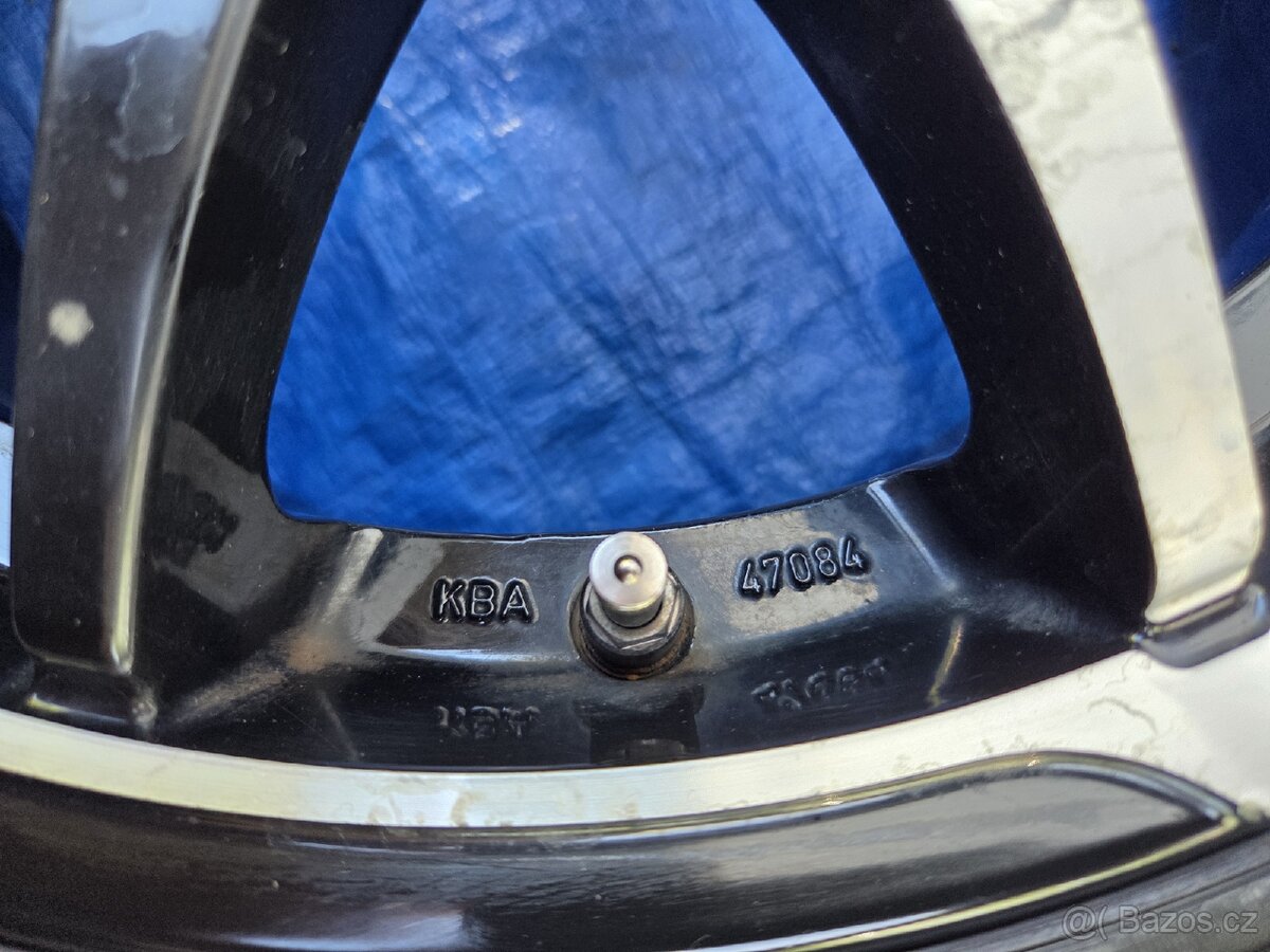 Kola DOTZ 16" 4x114,3 ET40 - 11