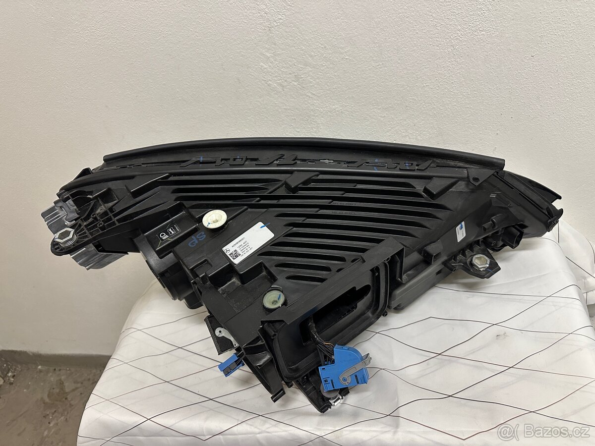 MERCEDES EQE / EQS SUV X294 Digital light - 11