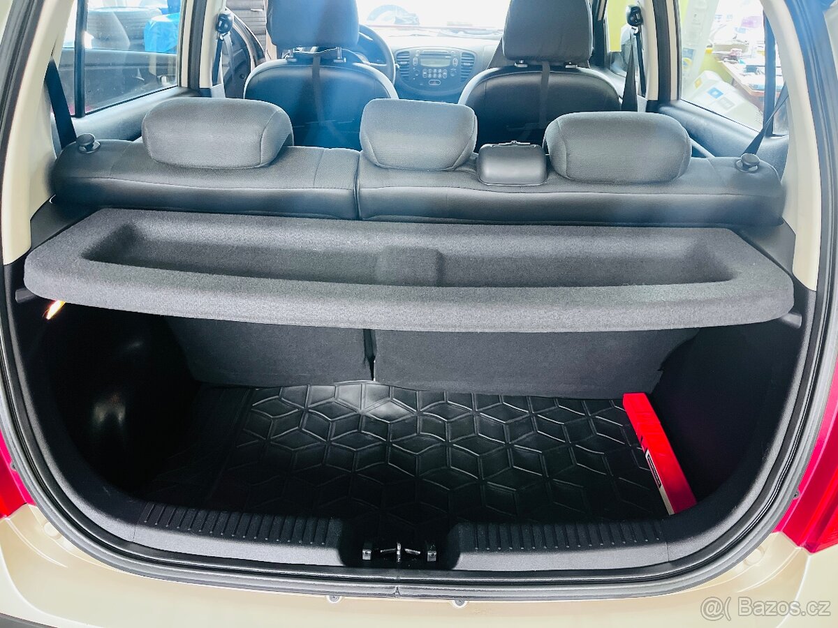 HYUNDAI i 10 1.1 i NAJETO JEN NECELÝCH 47 TIS KM ALU KOLA - 11