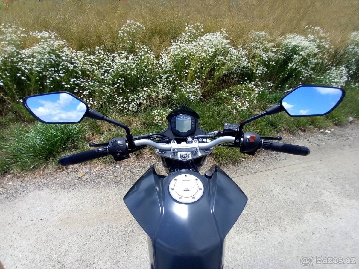 KTM Duke 125, manuál - 11