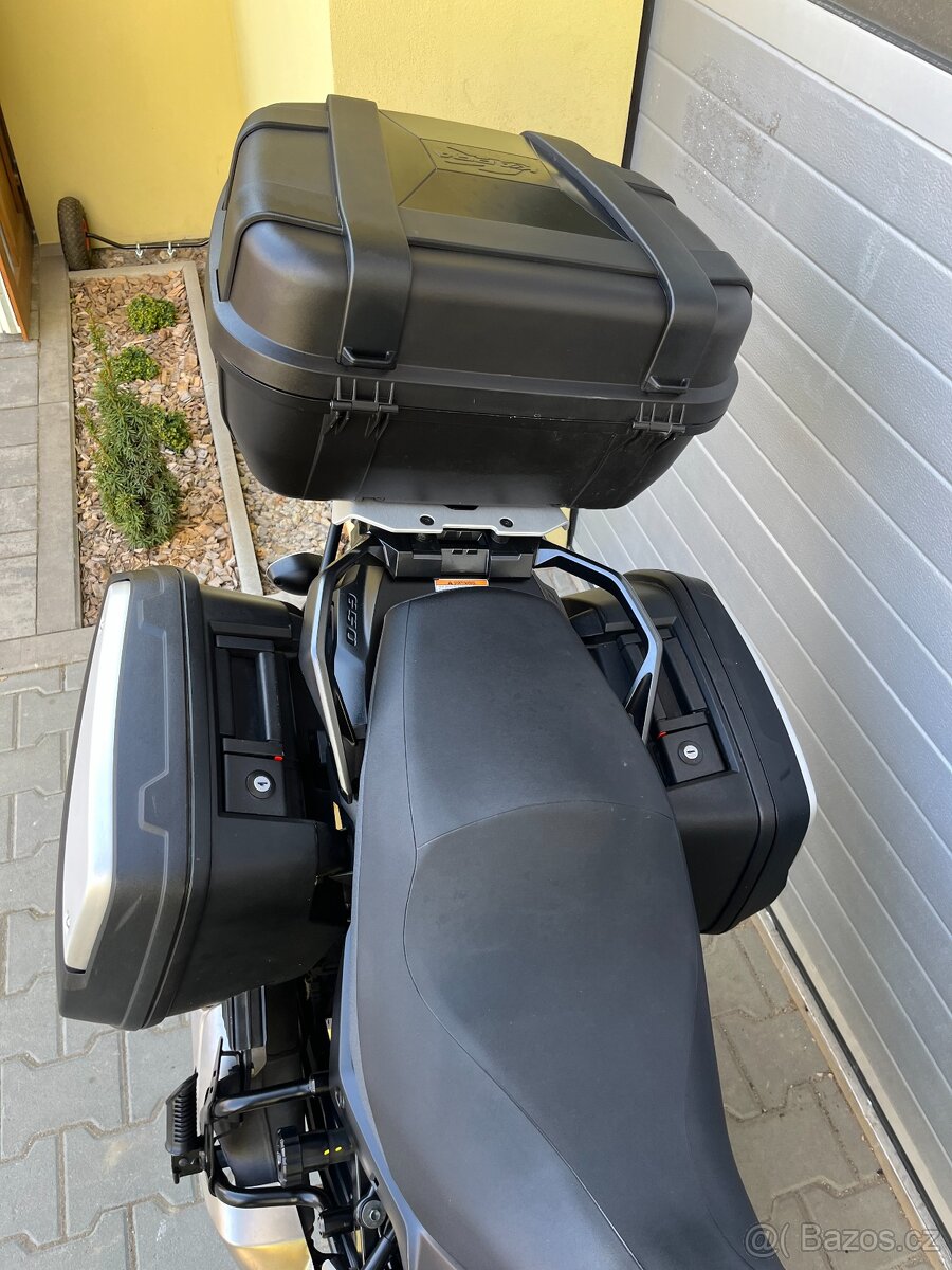 Suzuki V-strom 650 XT - 11