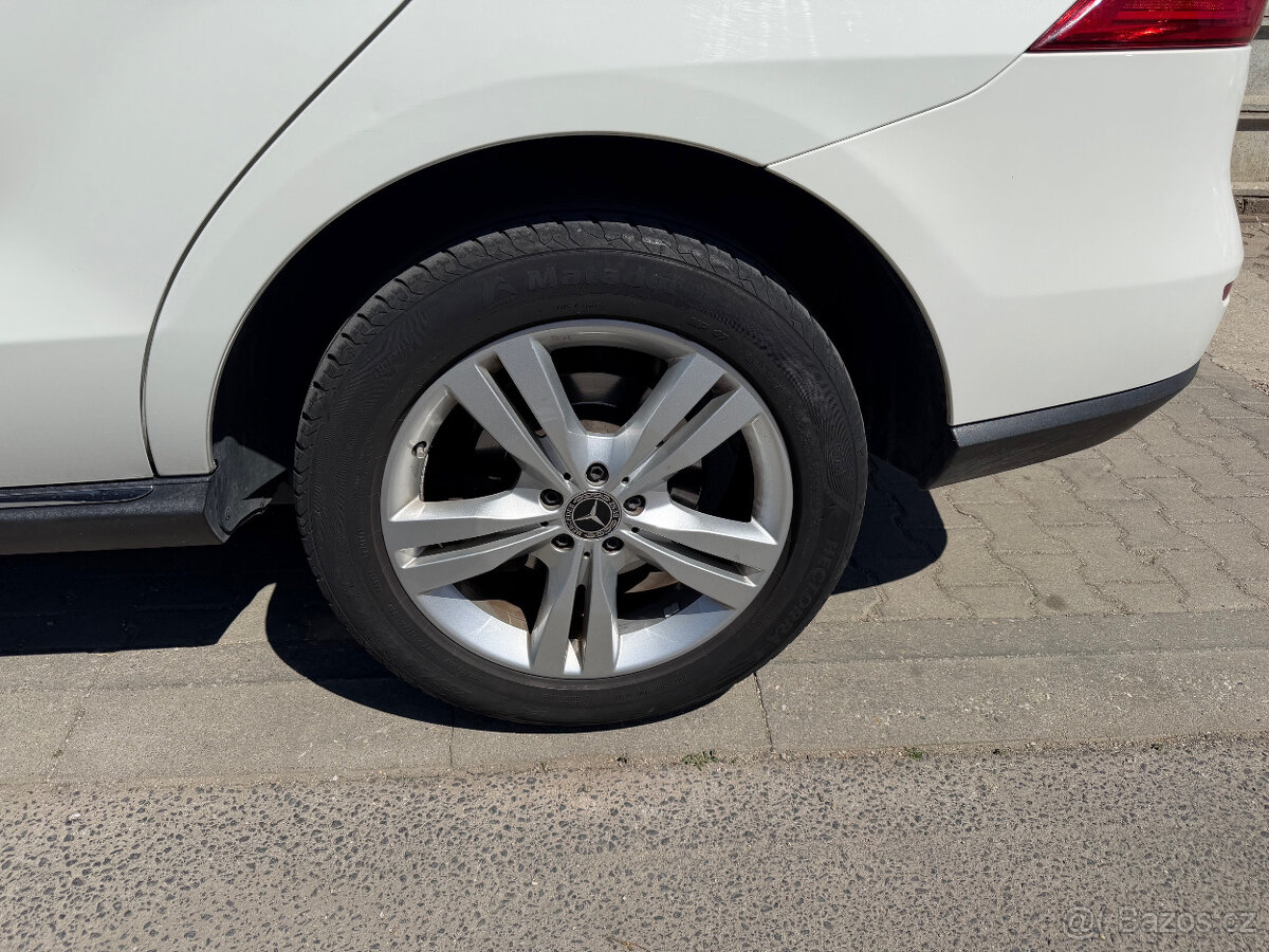 Mercedes-Benz ML 350 - 11