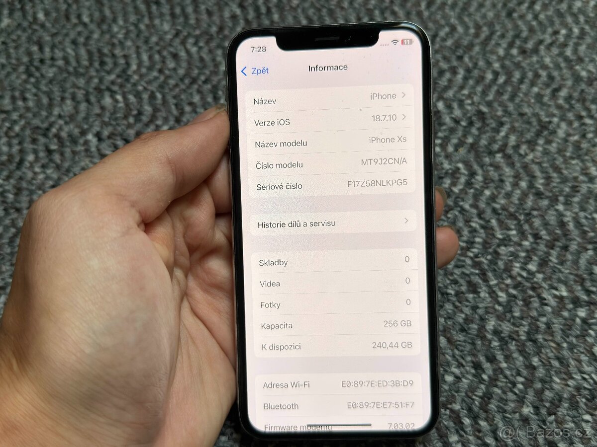 Apple iPhone Xs 256 GB Silver - 11