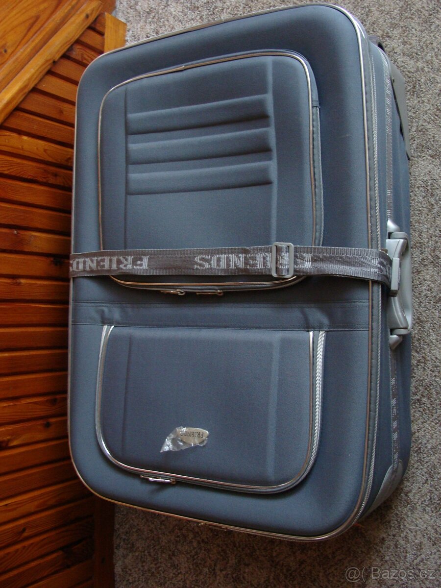 cestovní kufr - 11
