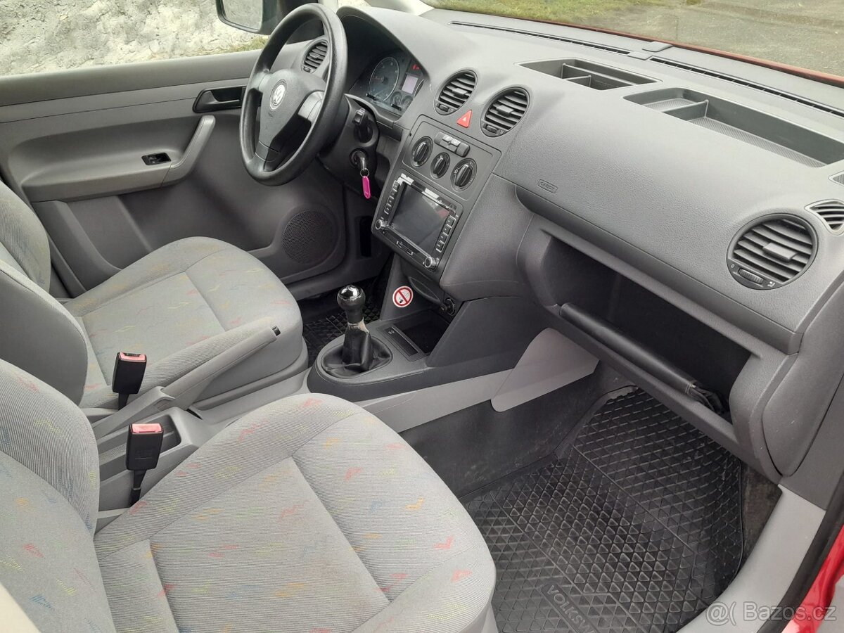 Vw caddy 2.0sdi nová STK serviska tažné zařízení - 11