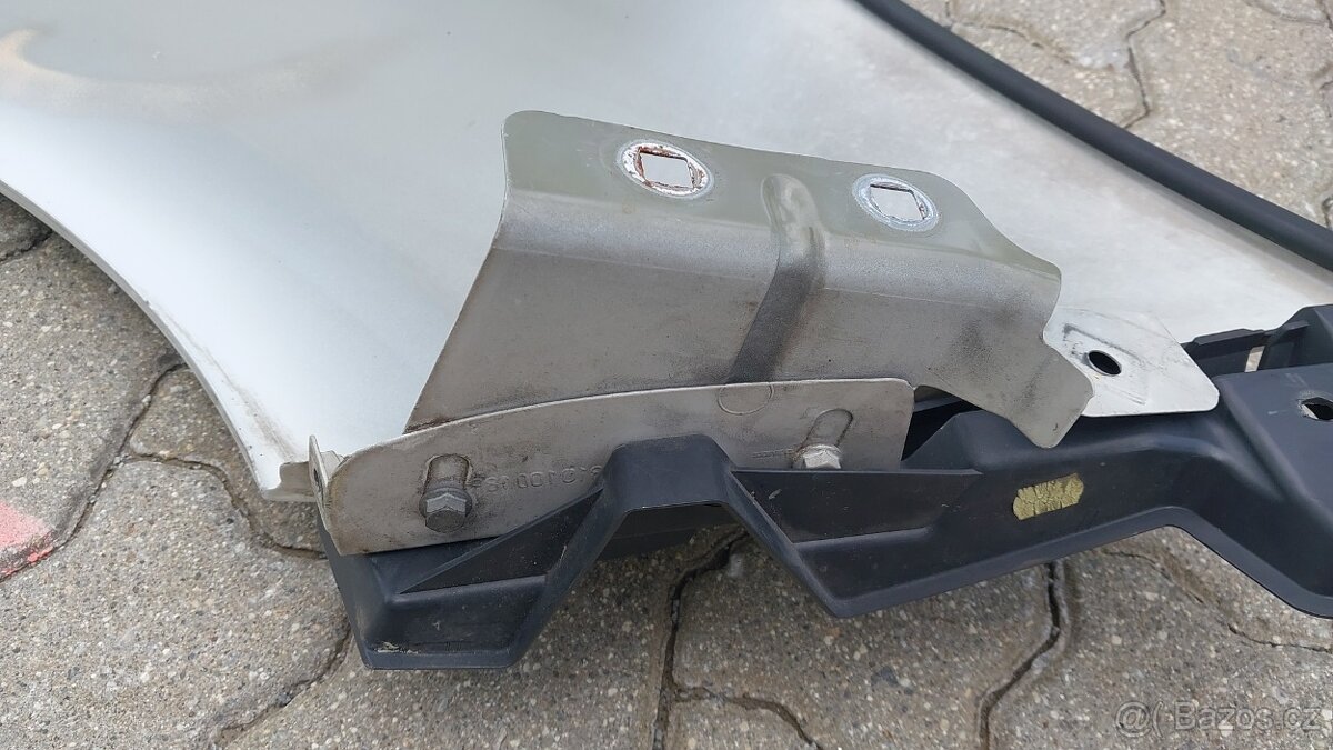 OPEL MOVANO – BLATNÍK LEVÝ PŘEDNÍ BÍLÝ - 11