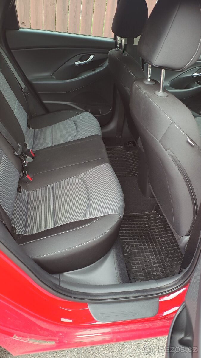 Hyundai i30 1.5DPi 81kw HB - 11