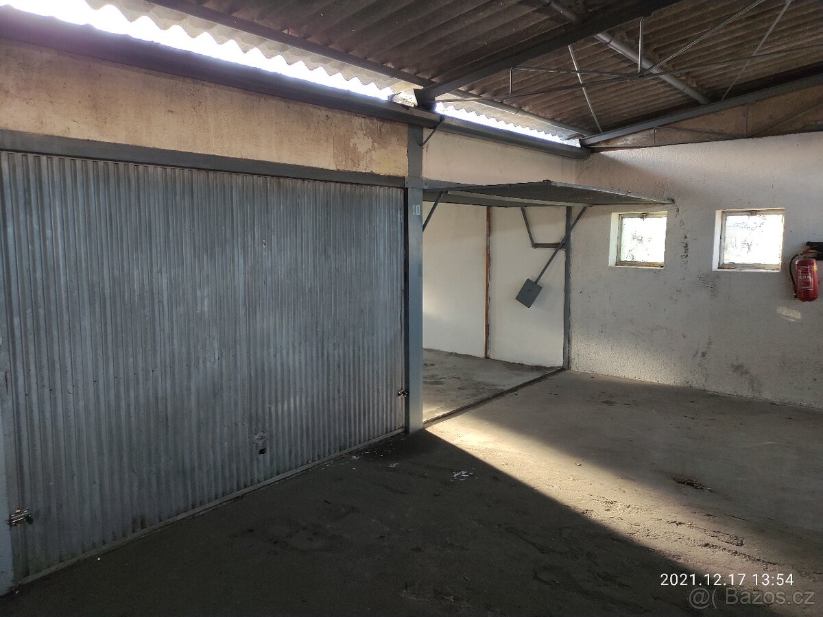 Pronájem garáže - 11