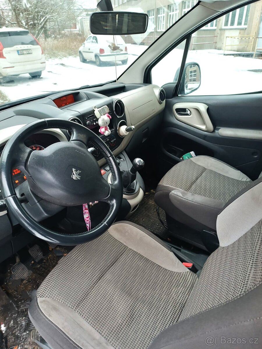 Peugeot Partner Tepee - 11